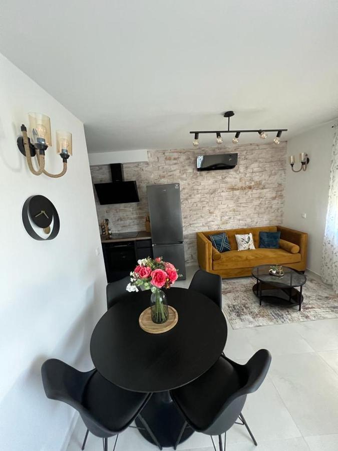 Cube Residence คาชเตลา ภายนอก รูปภาพ
